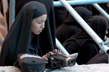 Αμερικανίδα δημοσιογράφος καταδικάστηκε στο Ιράν για κατασκοπεία