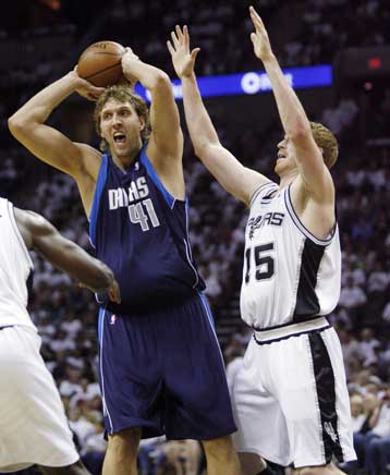 Με νίκες μπήκαν στα πλέι οφ του ΝΒΑ Κάβαλιερς, Μπουλς, Ρόκετς και Μάβερικς