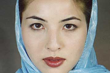 Παρέμβαση Αχμαντινετζάντ στη δίκη της Αμερικανίδας δημοσιογράφου