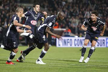 Την πλάτη της Μαρσέιγ και της Μπορντό βλέπει πλέον η Λιόν