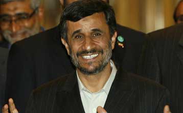 Αποχωρήσεις προκάλεσε η ομιλία Αχμαντινετζάντ στη διάσκεψη κατά του ρατσισμού