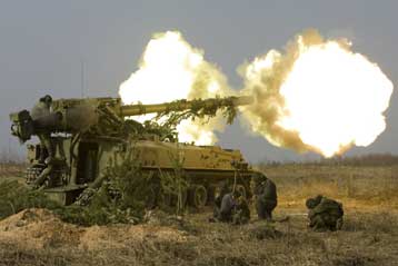 Με πάγωμα των επαφών απειλεί η Μόσχα το ΝΑΤΟ εάν γίνουν γυμνάσια στη Γεωργία