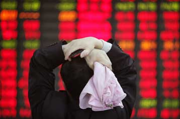 Σημαντικές απώλειες, της τάξης του 5%, καταγράφει το Χρηματιστήριο Αθηνών την Τρίτη