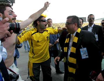 Αγωνία για τις εκλογές στην ΠΑΕ Αρης εν μέσω «εμφύλιας» διαμάχης Σκόρδα – Super 3