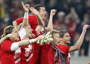 Στον τελικό η Λεβερκούζεν με τη βοήθεια και του Χαριστέα