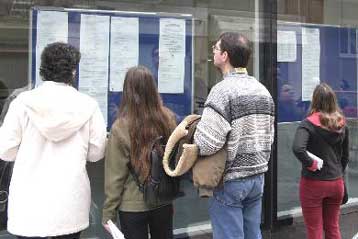 Καταγγελίες για «φωτογραφικές διατάξεις» στο διαγωνισμό του υπουργείου Αμυνας