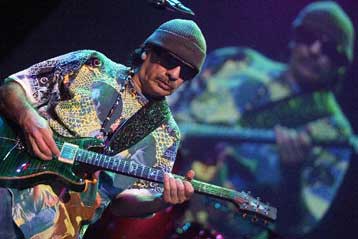 Ο Κάρλος Σαντάνα στην Αθήνα στις 8 Ιουλίου