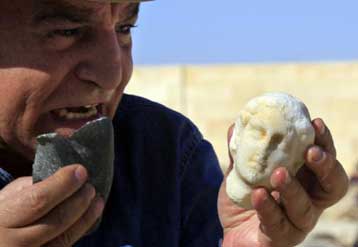 Στο ναό της Ίσιδος στην Αίγυπτο «κρύβεται» (;) η Κλεοπάτρα