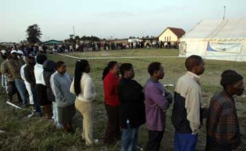 Σαφές προβάδισμα του ANC δείχνουν τα πρώτα αποτελέσματα των εκλογών στη Ν.Αφρική