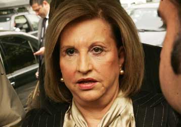 Μέτρα στήριξης της απασχόλησης ανακοινώνει η Φ.Πετραλιά