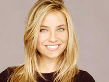 Νεαρές στάρλετ επέλεξε για το ευρωψηφοδέλτιο του κόμματός του ο Μπερλουσκόνι