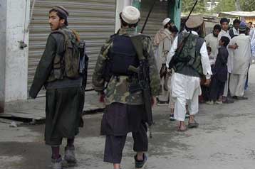 Οπισθοχωρούν οι Ταλιμπάν από περιοχή κοντά στην πρωτεύουσα του Πακιστάν