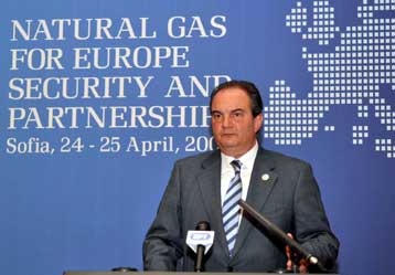 Συμφωνία για νέο αγωγό υπέγραψαν Ελλάδα και Βουλγαρία