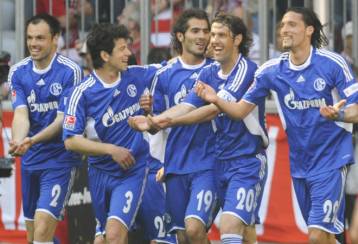 Εντός έδρας ήττα για την Μπάγερν, ευκαιρία για τη Βόλφσμπουργκ να ξεφύγει