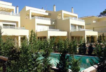 Τρία μέτρα για τη στήριξη της αγοράς ακινήτων προωθεί η κυβέρνηση