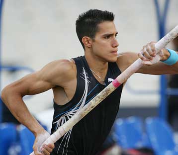 Με 5.20μ η επανεμφάνιση του Φιλιππίδη, πανελλήνίο ρεκόρ νεανίδων από την Παπαδοπούλου