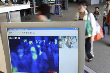 Προετοιμασίες σε αεροδρόμια και νοσοκομεία για την αντιμετώπιση του ιού της γρίπης