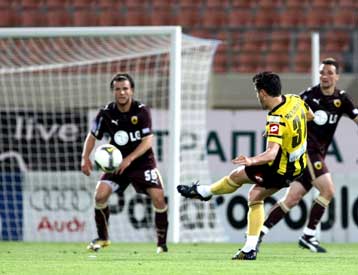 Ο Μπλάνκο «πέταξε» το πέναλτι στο Παγκρήτιο και τον… βαθμό της ΑΕΚ για τα πλέι οφ