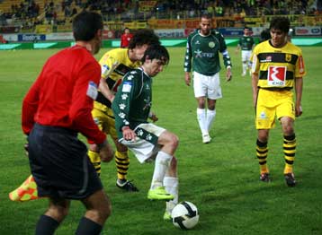 Ο Αρης κέρδισε τον Πανθρακικό με επική ανατροπή, αλλά… έχασε τα πλέι οφ