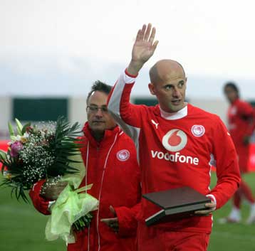 Ο Ολυμπιακός νίκησε με 2-0 τον Θρασύβουλο στο «αντίο» του Τζόλε στο πρωτάθλημα