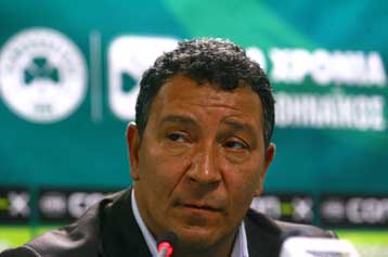 «Θα πρέπει να ντρεπόμαστε» είπε ο Τεν Κάτε για την απώλεια του τίτλου