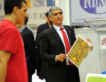 Μαθήματα… ηρεμίας για τον Ολυμπιακό πριν το φάιναλ – 4