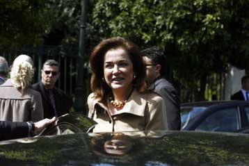 Πυρ ομαδόν κατά του Γ.Παπανδρέου από την κυβέρνηση