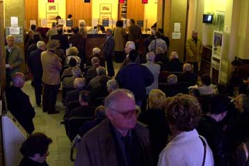 Έκρηξη στις δαπάνες για συντάξεις στην Ελλάδα προβλέπει η Κομισιόν