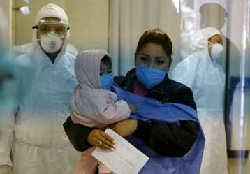 Στα όρια της πανδημίας ο πλανήτης, το συναγερμό κρούει ο ΠΟΥ