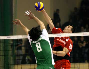 Μονομαχία στου Ρέντη για τους «αιώνιους»