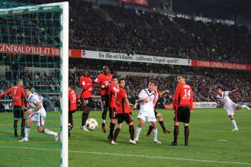 Ηρωική ανατροπή από την Μπορντό και ελπίδες για πρωτάθλημα