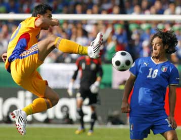 Μια ανάσα από τον Ρουμάνο μεσοεπιθετικό, Ντίκα βρίσκεται ο Ηρακλής