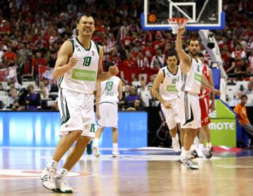 Ο Παναθηναϊκός στον τελικό κόντρα στην «Αρκούδα» με νίκη 84-82 επί του Ολυμπιακού