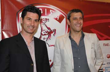 Πηλαδάκης και Ουζουνίδης μίλησαν για ανανέωση της συνεργασίας τους και Τσέρνατ