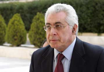 Σε θολά νερά η ψηφοφορία της Δευτέρας για την υπόθεση Παυλίδη