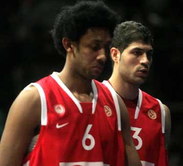 Νοκ άουτ ο Τσίλντρες, πιθανή η επέμβαση για Βασιλόπουλο