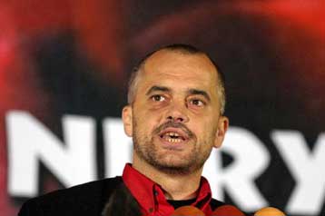 Δολοφονήθηκε βουλευτής του Σοσιαλιστικού Κόμματος της Αλβανίας