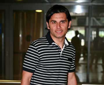 Με την ευχή να ντυθεί στα «κυανόλευκα» ήλθε ο Ρουμάνος Ντίκα