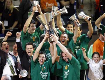 Ο Παναθηναϊκός τρόμαξε αλλά… καρφίτσωσε το πέμπτο ευρωπαϊκό αστέρι