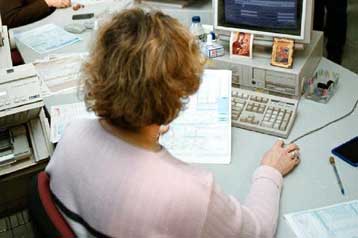 Η ώρα της Εφορίας έφτασε για εκατομμύρια μισθωτούς και συνταξιούχους