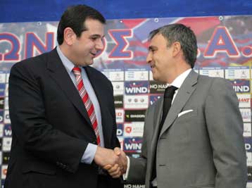 Παρουσιάστηκε ο Φερέρα και προανήγγειλε αλλαγές στον Πανιώνιο