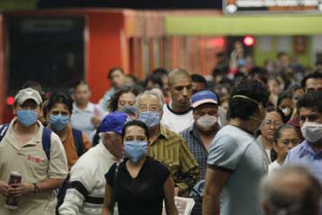 Σε ομαλούς ρυθμούς προσπαθεί να επιστρέψει το Μεξικό – Υποχώρηση της γρίπης