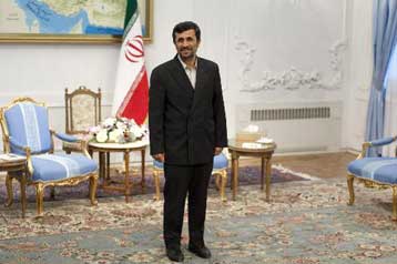 Τον πολιτικό ηγέτη της Χαμάς συναντά ο Αχμαντινετζάντ στη Δαμασκό