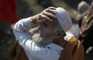 Δεκάδες παιδιά παγιδευμένα σε ορφανοτροφείο του Πακιστάν εν μέσω διασταυρούμενων πυρών