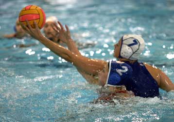 Στον τελικό της Α1 γυναικών πόλο ο Ολυμπιακός, 14-12 τον Εθνικό