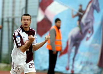 Ουμούτ Μπουλούτ εξετάζει η Λάρισα, φήμες για Ελευθερόπουλο