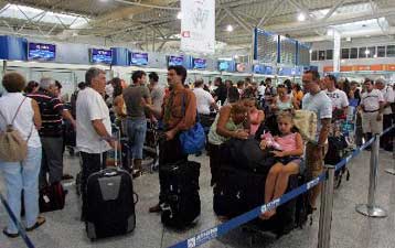 Σημαντική αύξηση στις αφίξεις τουριστών τον Απρίλιο