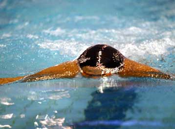 Τσάβις και Ελληνες πρωταθλητές δίνουν ραντεβού στην πισίνα του Αλίμου