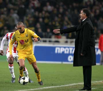 Με δύο απουσίες κόντρα στη Λάρισα, μεταμέλεια του Τζιμπούρ σε Μπάγεβιτς