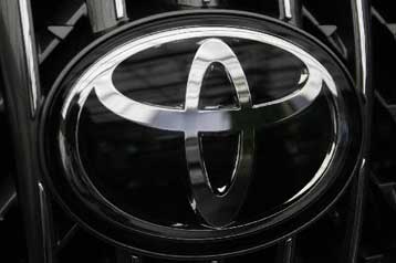 Τις χειρότερες ετήσιες απώλειες ανακοίνωσε η Toyota στη δίνη της κρίσης